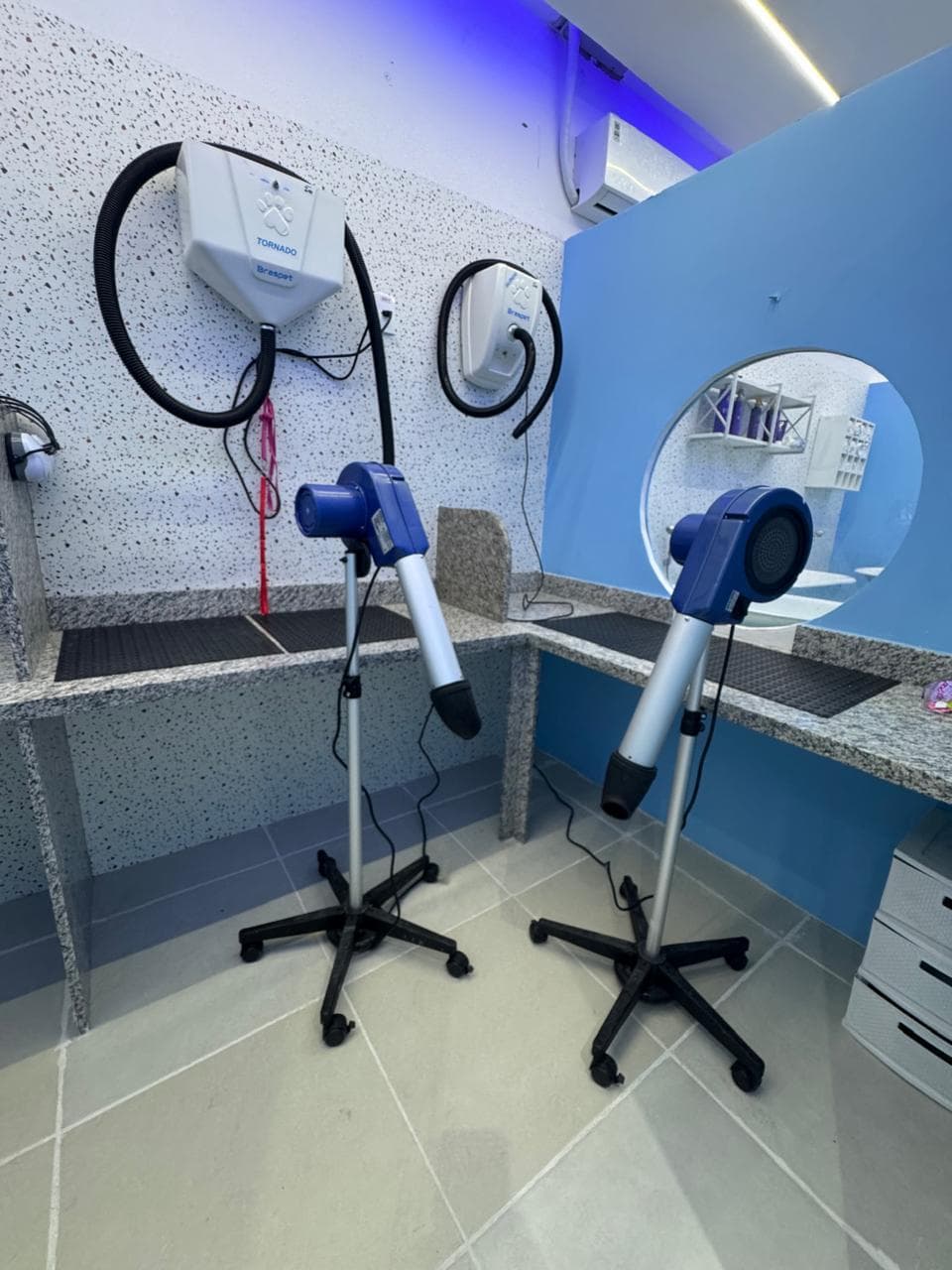 Equipamento profissional de secagem